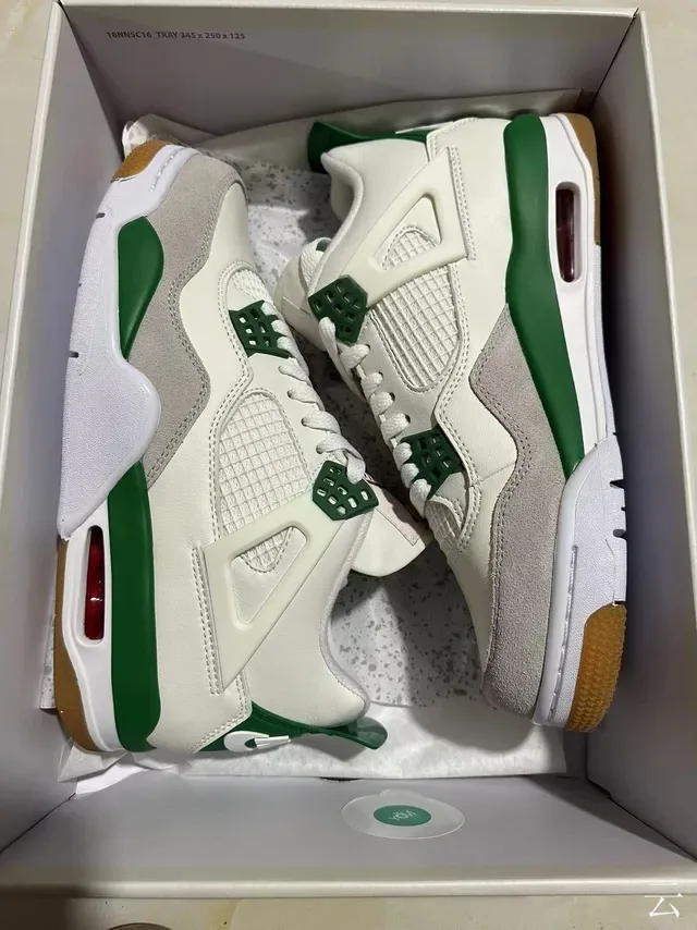 Air Jordan 4 White Green Gum Chaussures de basketball 2