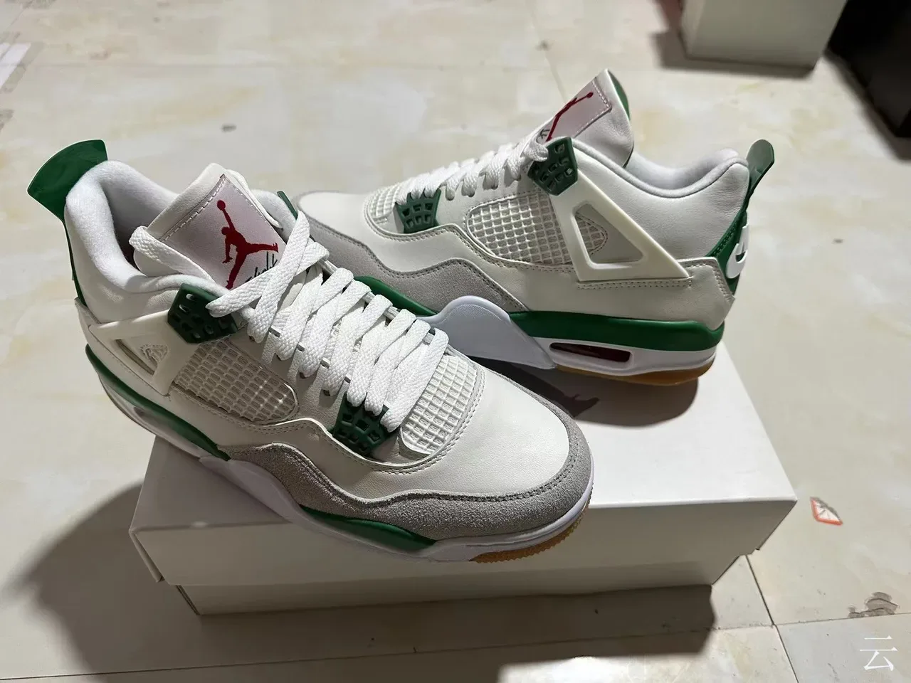 Air Jordan 4 White Green Gum Chaussures de basketball 3
