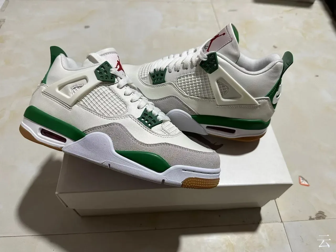 Air Jordan 4 White Green Gum Chaussures de basketball 4