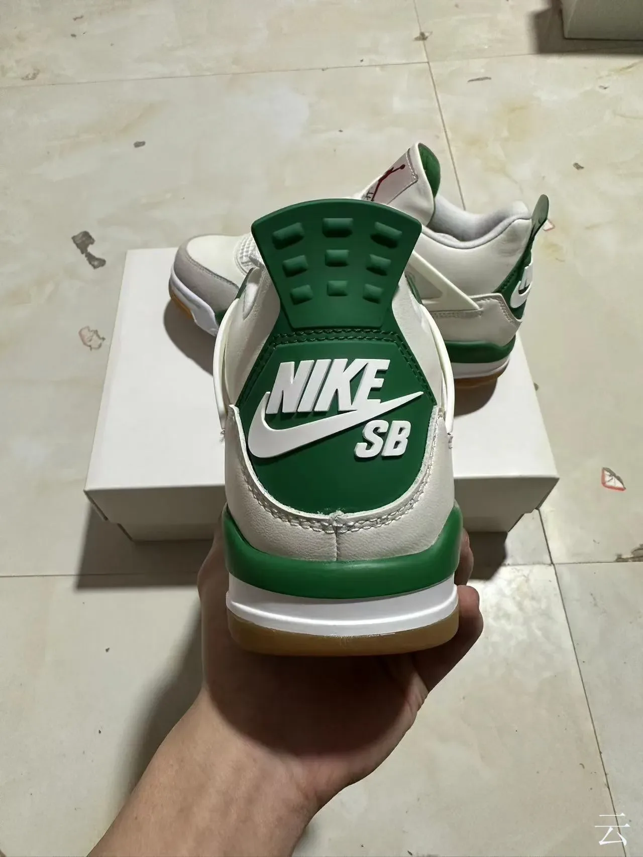 Air Jordan 4 White Green Gum Chaussures de basketball 5