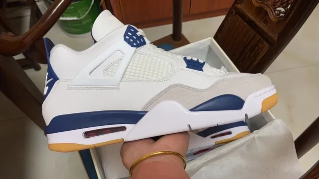 Air Jordan 4 White Navy Gum Basketball Shoes 2