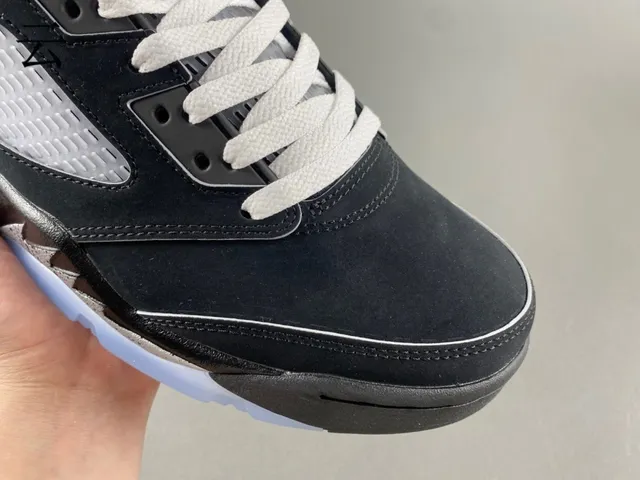 Chaussures de basketball Air Jordan 5 noir bleu clair ciment 3