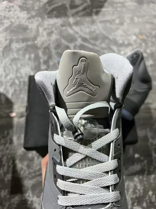 Air Jordan 5 Gray Blue High-Top Monochrome Basketball Shoes 4