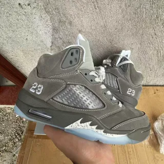 Air Jordan 5 Gray Ice Basketball Shoes