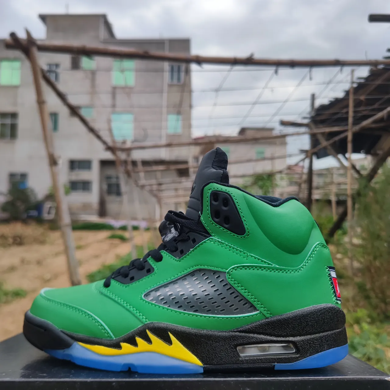 Air Jordan 5 Green Black Yellow Flame Basketball Shoes 2