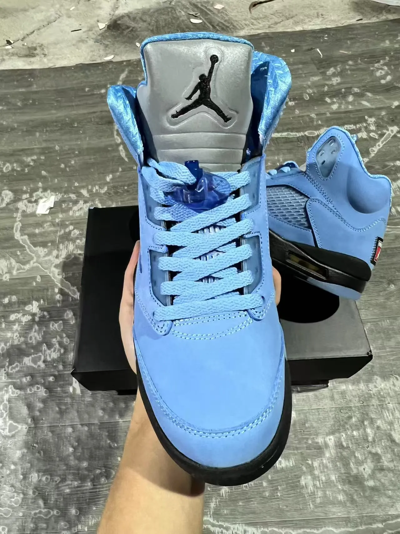 Air Jordan 5 Tênis de Basquete Azul Claro de Suede e Malha 3