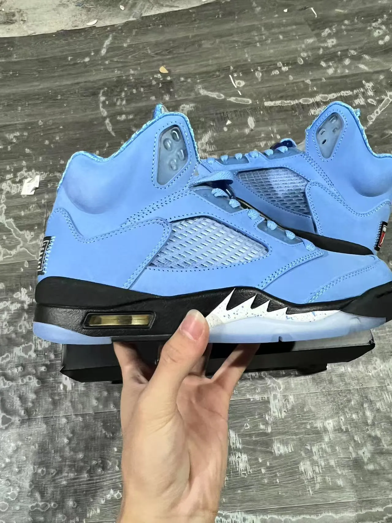 Air Jordan 5 Tênis de Basquete Azul Claro de Suede e Malha 6