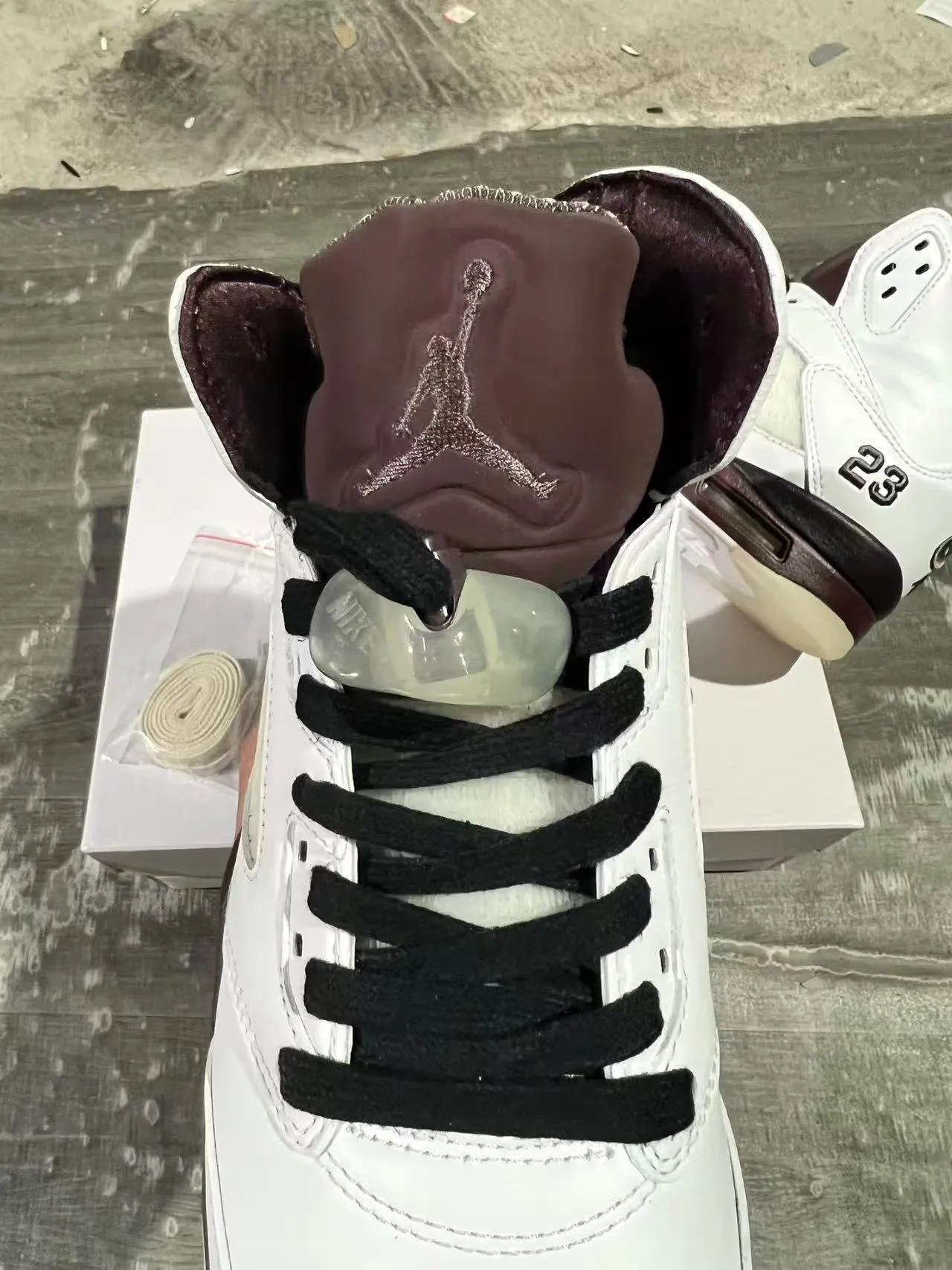 Air Jordan 5 White Burgundy Basketball Shoes 4