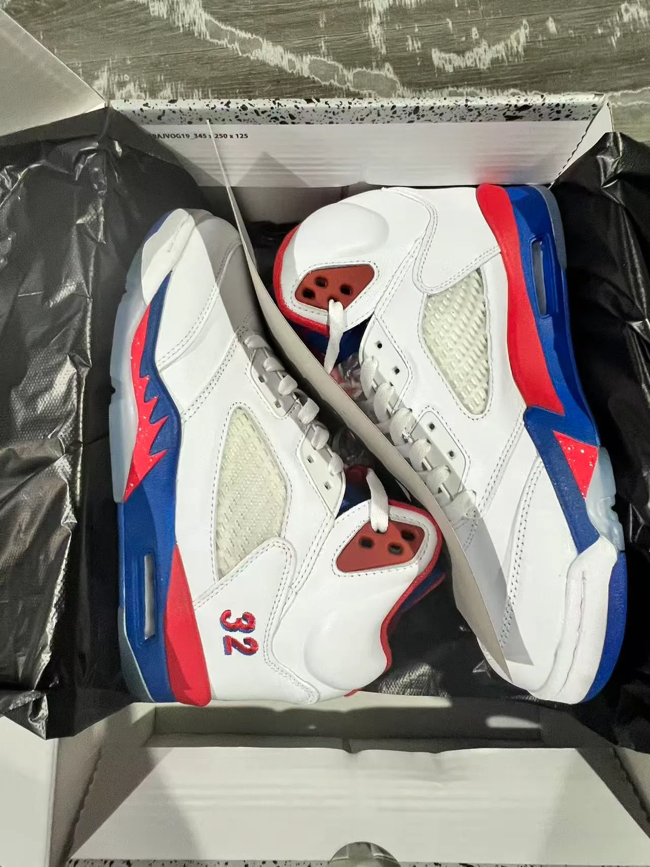 Air Jordan 5 Branco Vermelho Azul '32' Tênis de Basquete 7