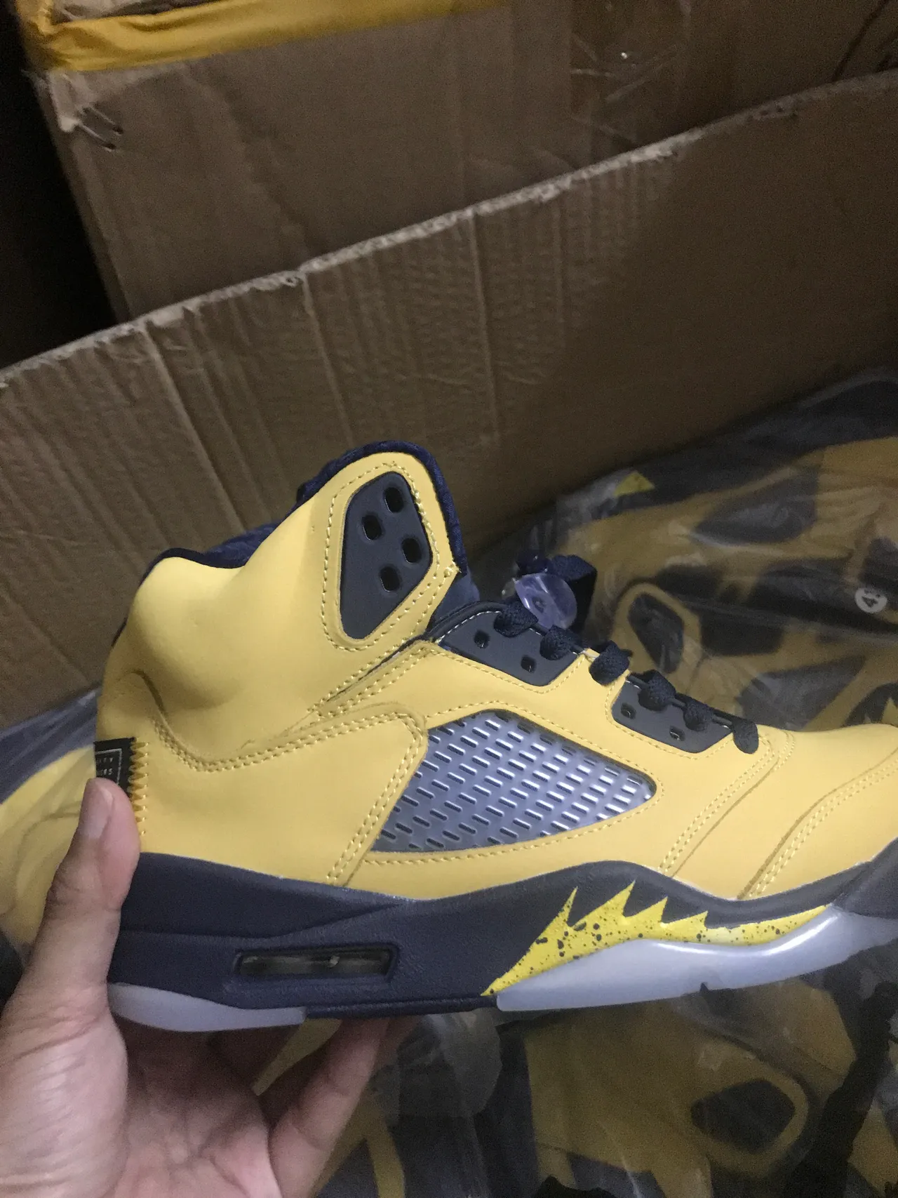 Air Jordan 5 Amarelo Marinho tênis de basquete 6
