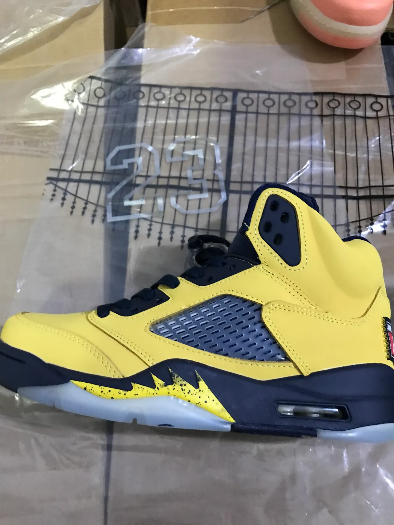 Air Jordan 5 Amarelo Marinho tênis de basquete 9