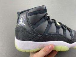 Air Jordan Black Green High-Top Silhouette Layered And Gray Upper Basketball Shoes 3
