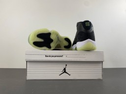 Air Jordan Black Green High-Top Silhouette Layered And Gray Upper Basketball Shoes 18