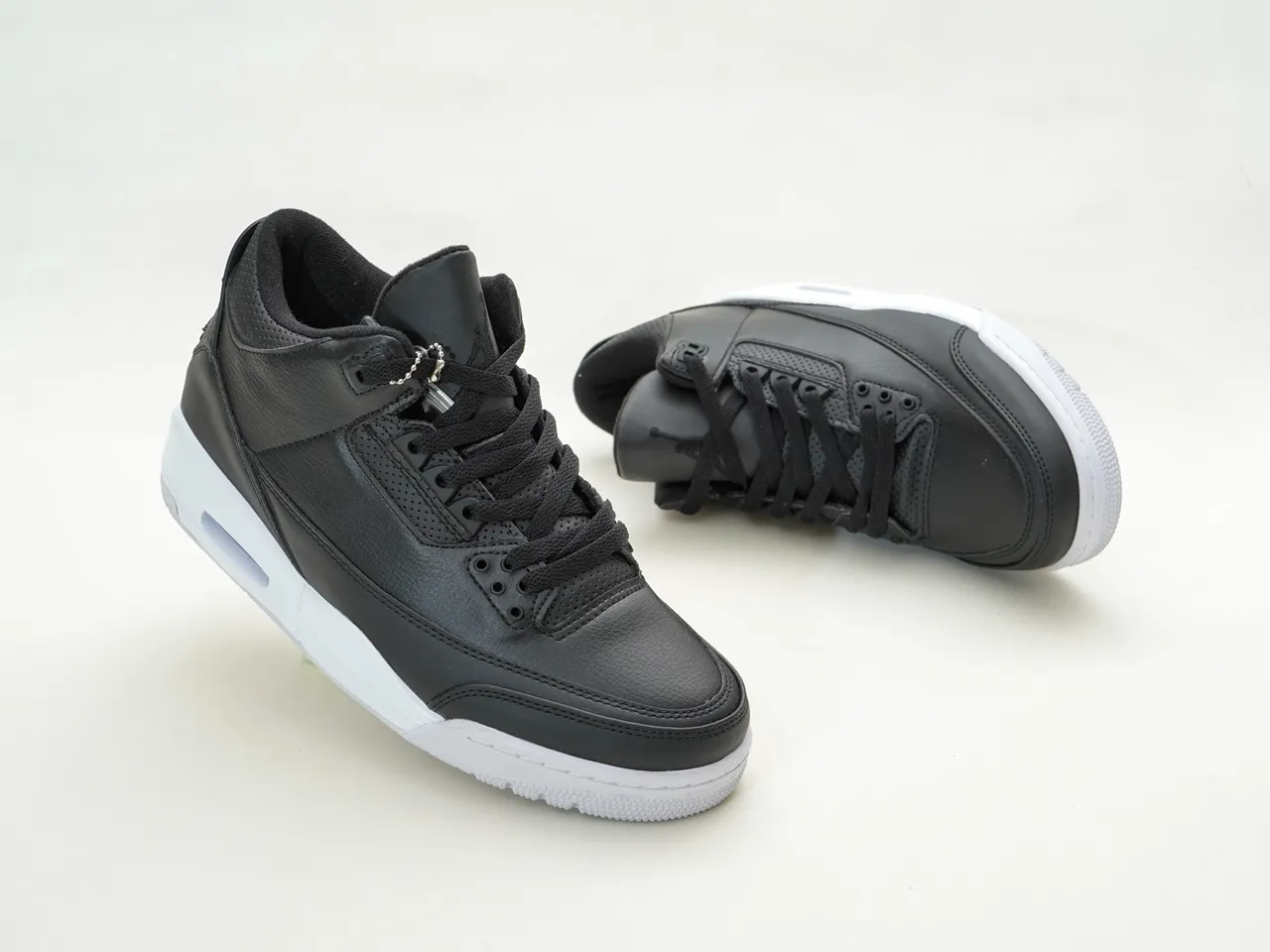Air Jordan Black White Leather Upper Perforated Tongue Basketball Shoes 5