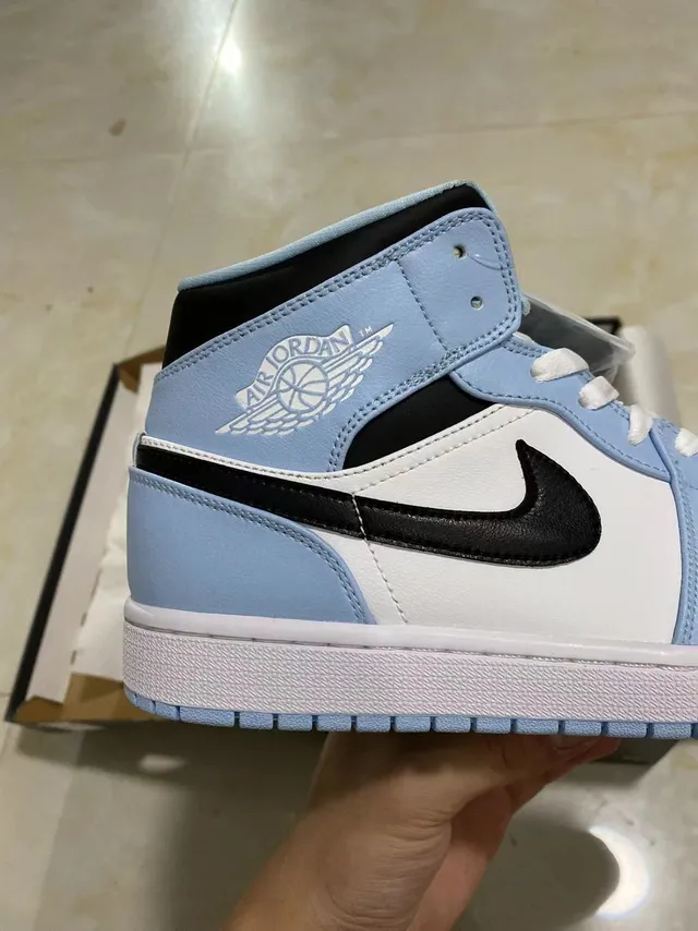 Air Jordan Blue Black High-Top Leather-Paneled Basketball Shoes 7