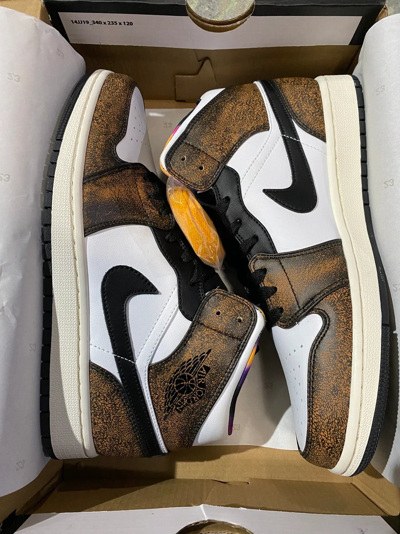 Air Jordan Brown White High-Top Speckled Leather Basketball Shoes 7