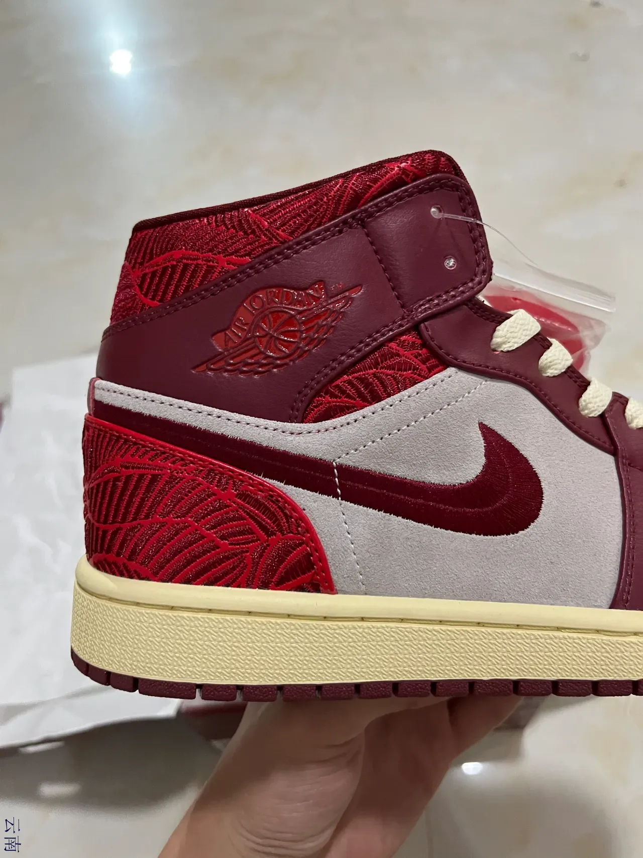 Air Jordan Borgonha Bege High-Top Bordados em Textil Overlay Sapatos de Basquete 6