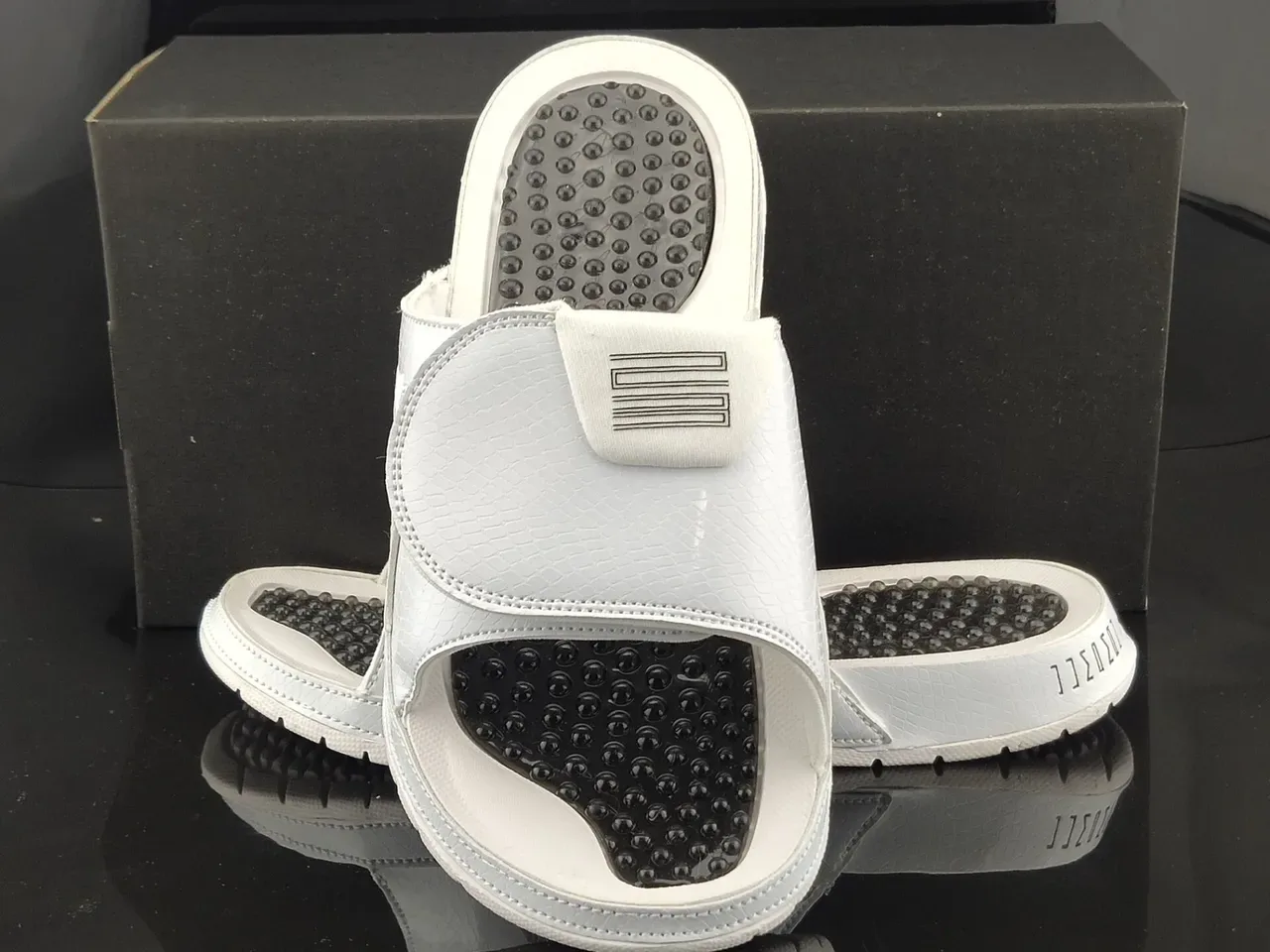 Air Jordan Hydro 7 White Black Podded Footbed Slippers 4