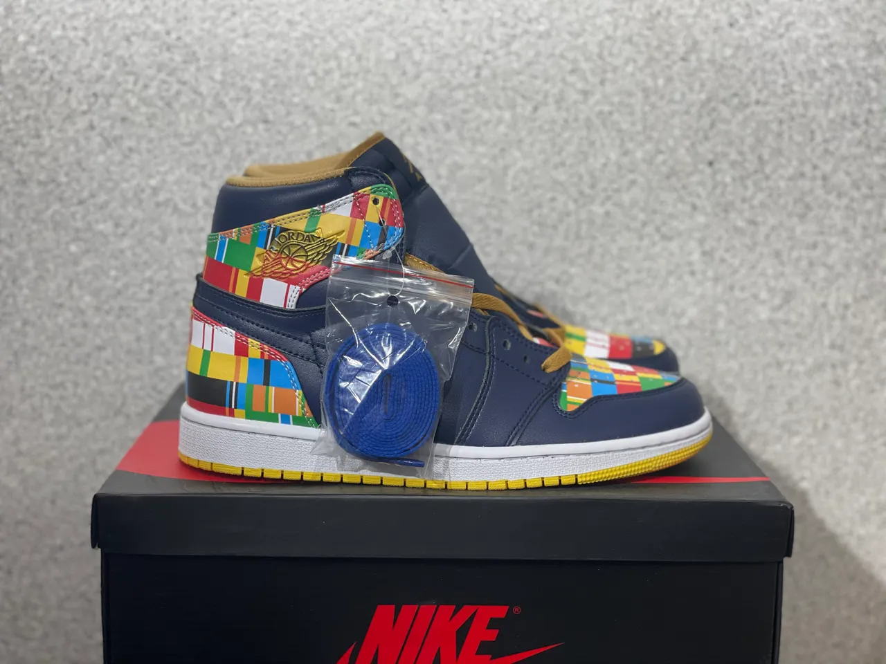 Air Jordan Navy Multicolor High-Top Leather Upper Basketball Shoes 1