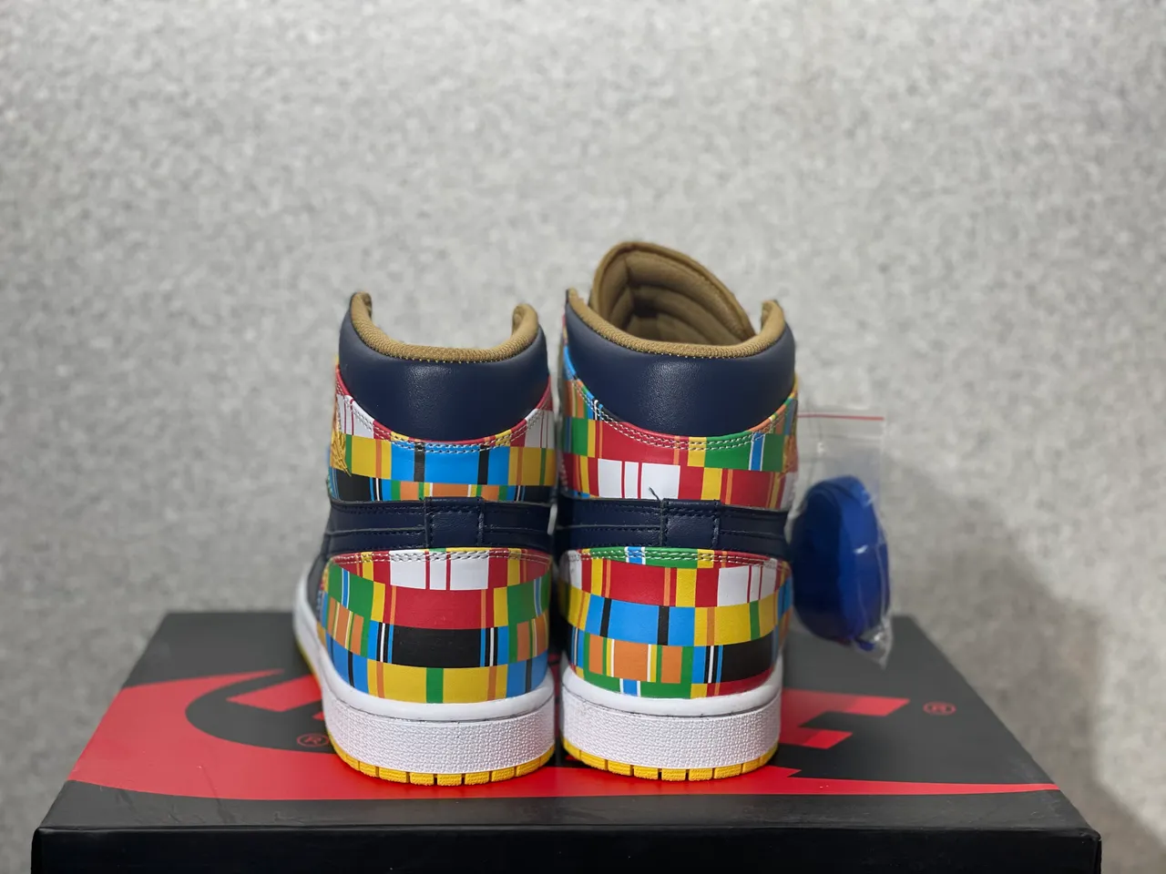 Air Jordan Navy Multicolor High-Top Leather Upper Basketball Shoes 2