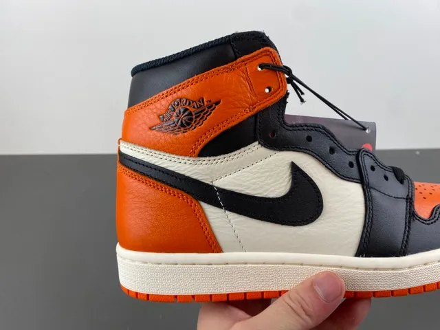 Air Jordan Orange Black High-Top Leather And Synthetic Upper Basketball Shoes 3