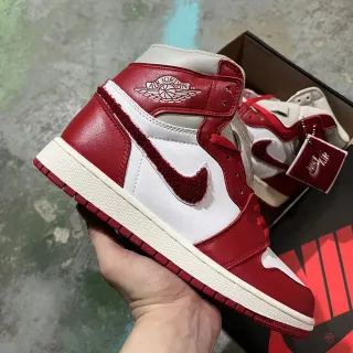 Air Jordan Red White High-Top Leather Upper Basketball Shoes