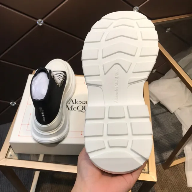 Alexander McQueen Oversized Sneaker Black and White Chunky Sneakers 5
