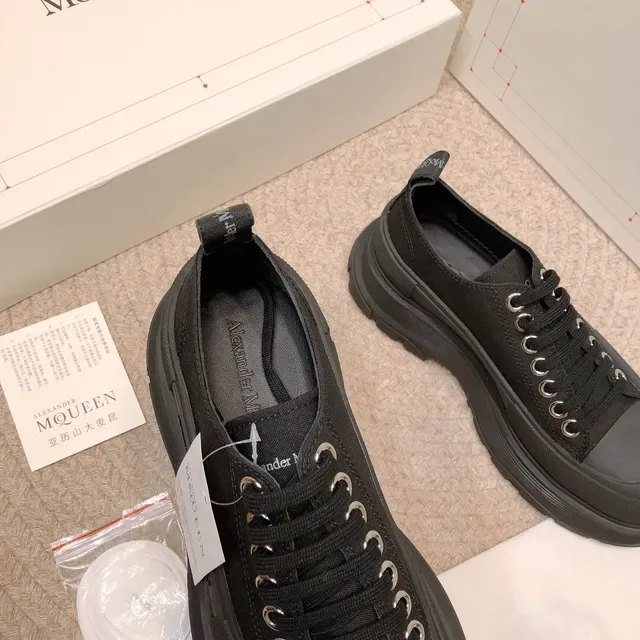 Alexander McQueen Oversized Sneaker Black Lifestyle Sneakers 3