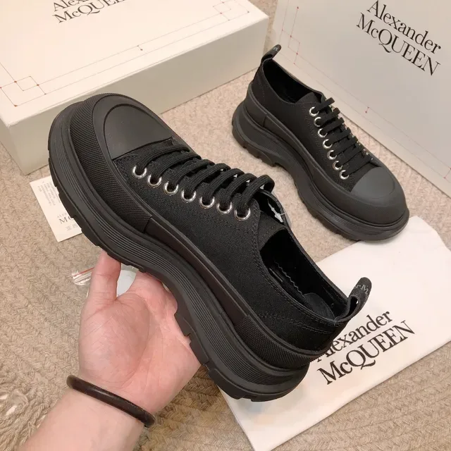 Alexander McQueen Oversized Sneaker Black Lifestyle Sneakers 5