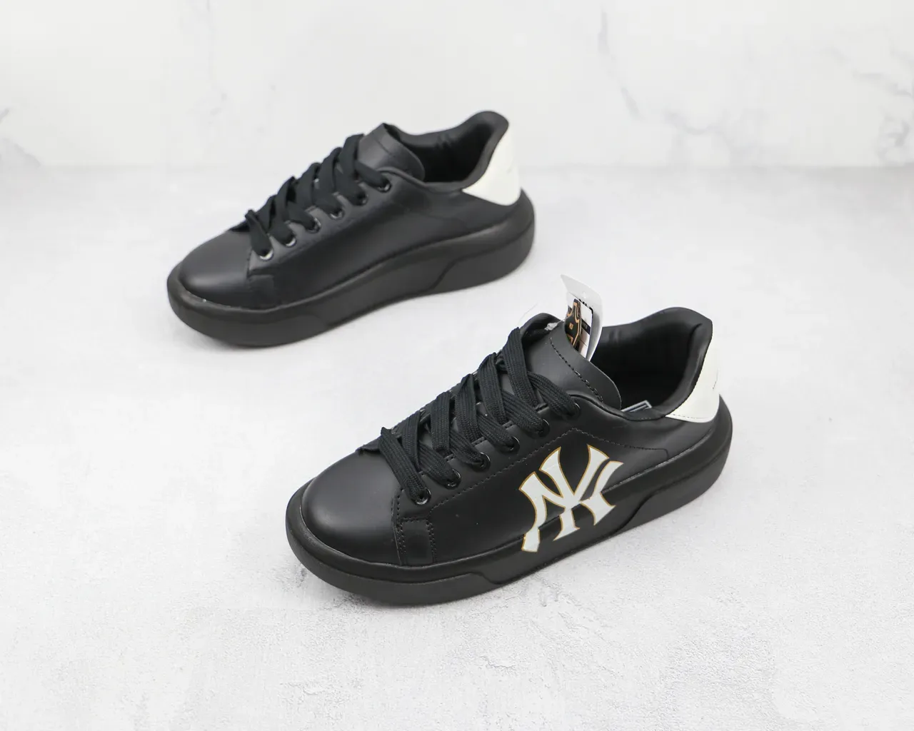 Alexander McQueen Oversized Sneaker Black White Silver NY Logo Lifestyle Sneakers 7