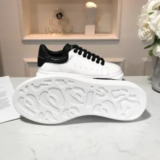 Alexander McQueen Oversized Sneaker White and Black Lifestyle Sneakers