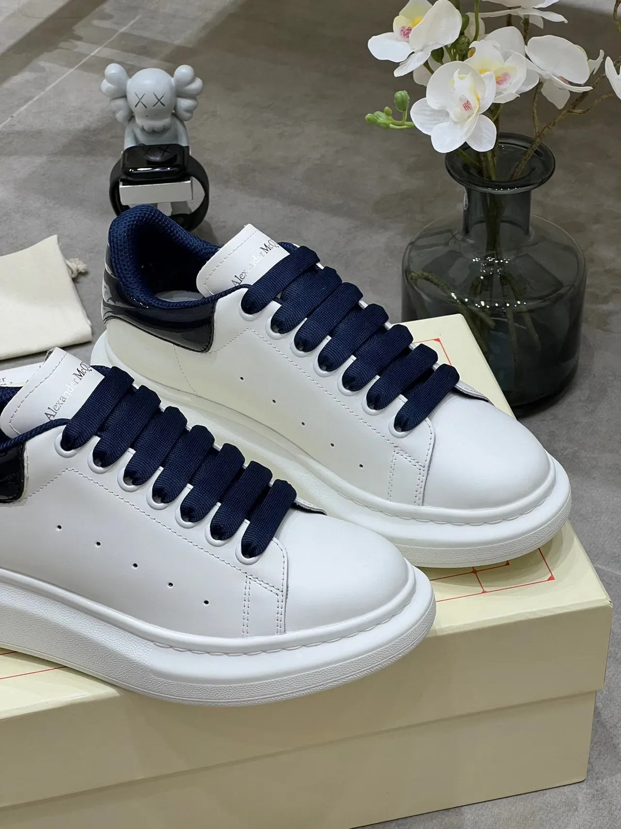 Alexander McQueen Oversized Sneaker White and Navy Lifestyle Sneakers 2