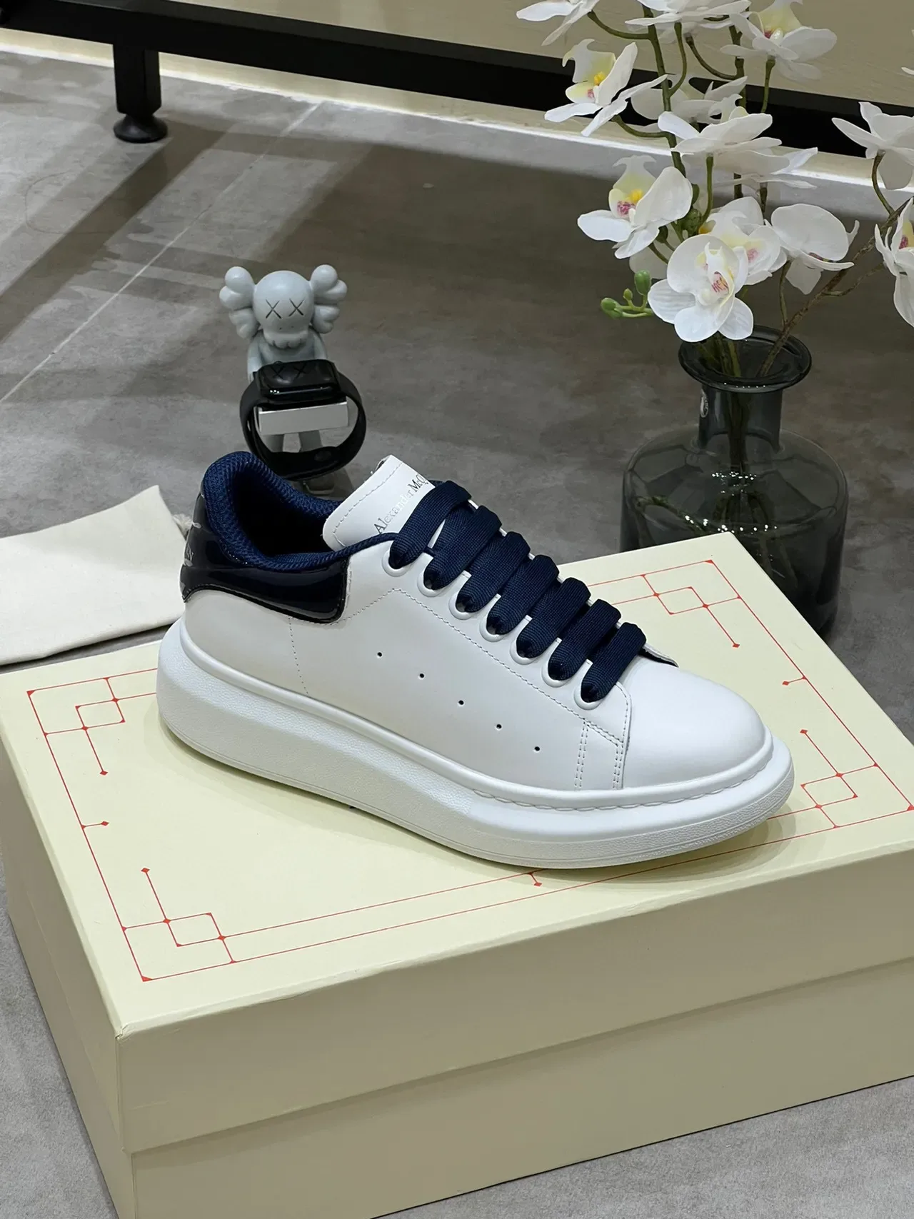 Alexander McQueen Oversized Sneaker White and Navy Lifestyle Sneakers 3