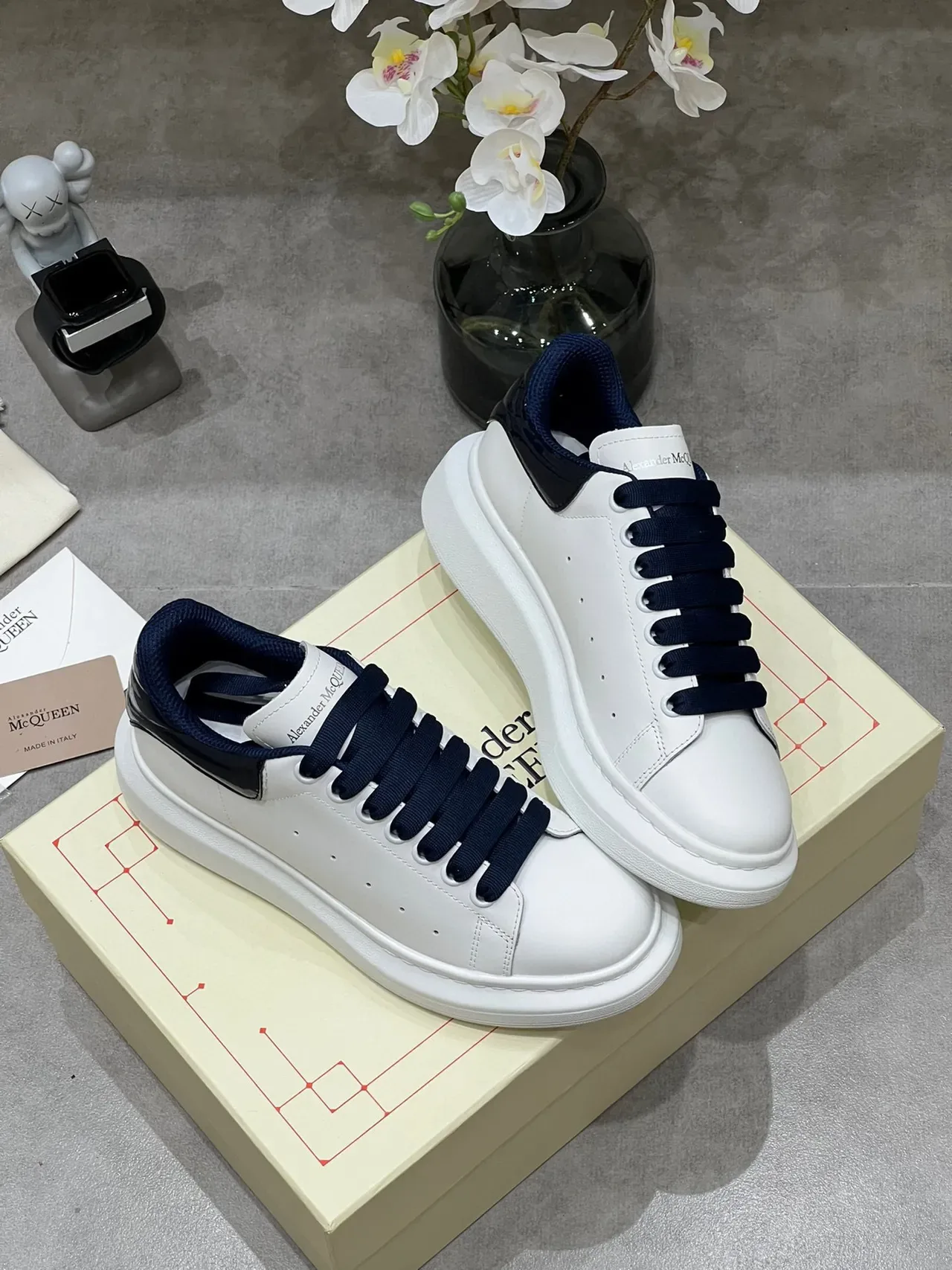 Alexander McQueen Oversized Sneaker White and Navy Lifestyle Sneakers 7