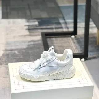 Alexander McQueen Oversized Sneaker White Chunky Sneakers