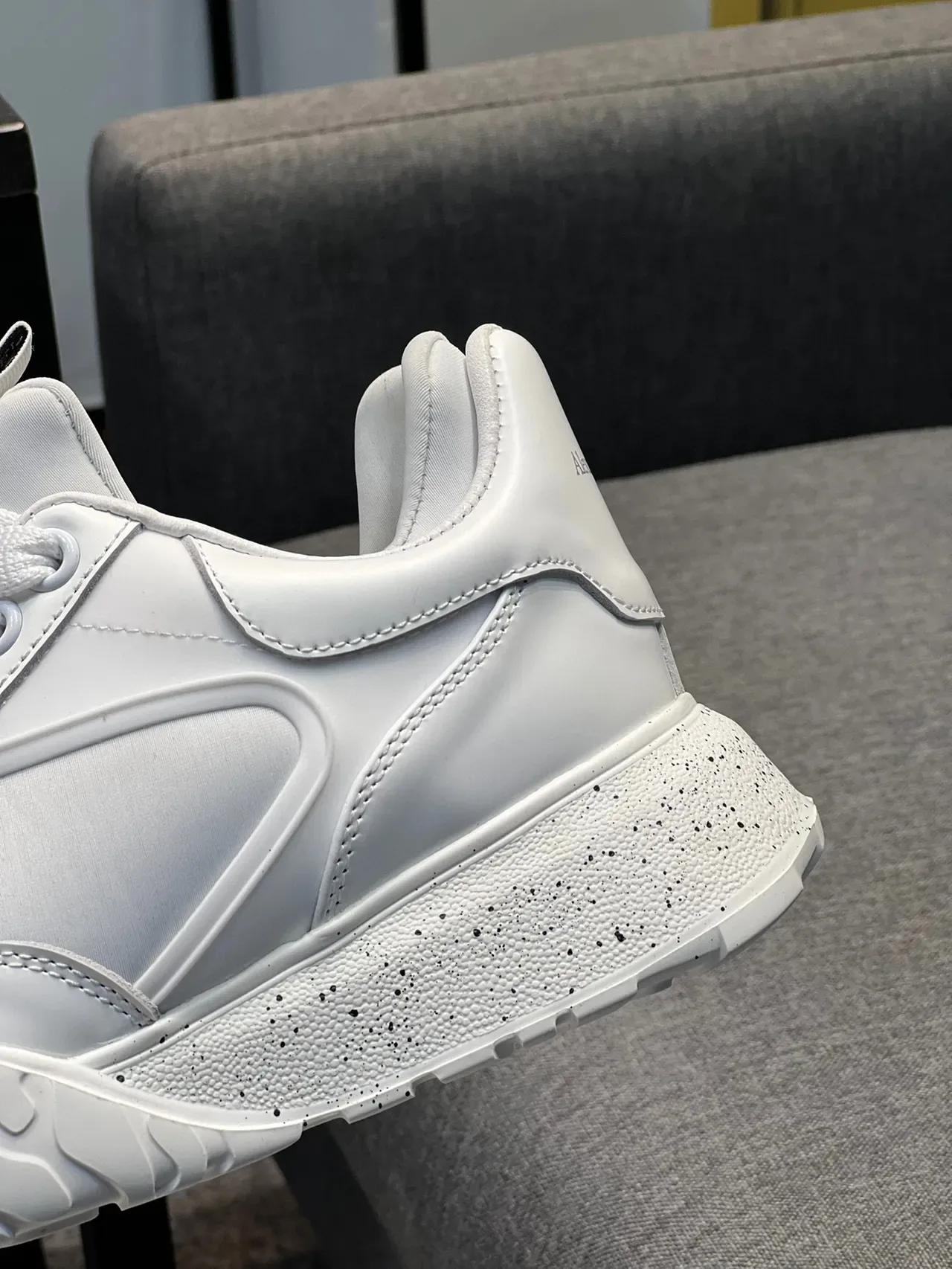Alexander McQueen Oversized Sneaker White Chunky Sneakers 8