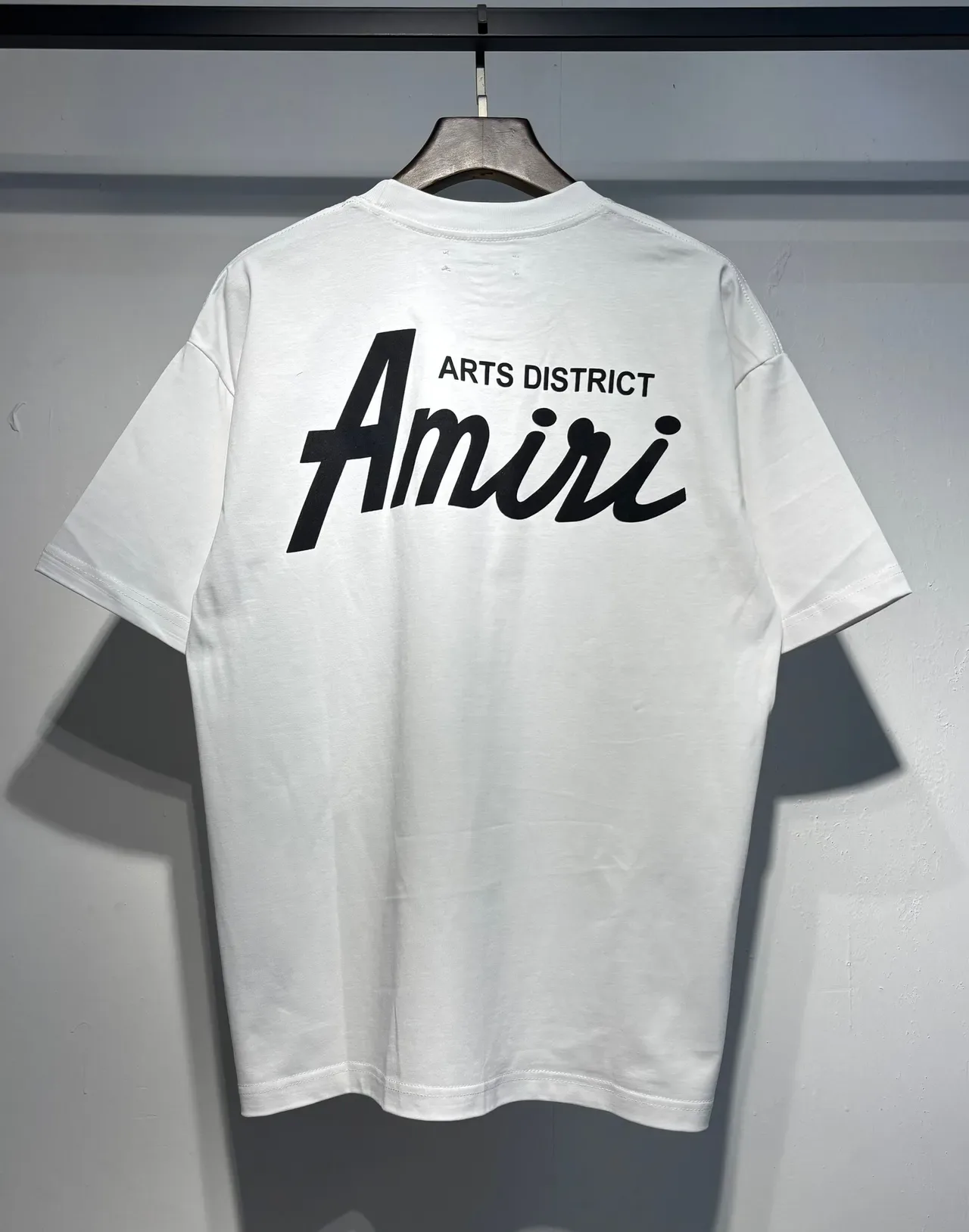 Amiri Arts District ग्राफिक प्रिंट टी-शर्ट 4