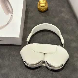 Apple AirPods Max Off-White Over-Ear Headphones