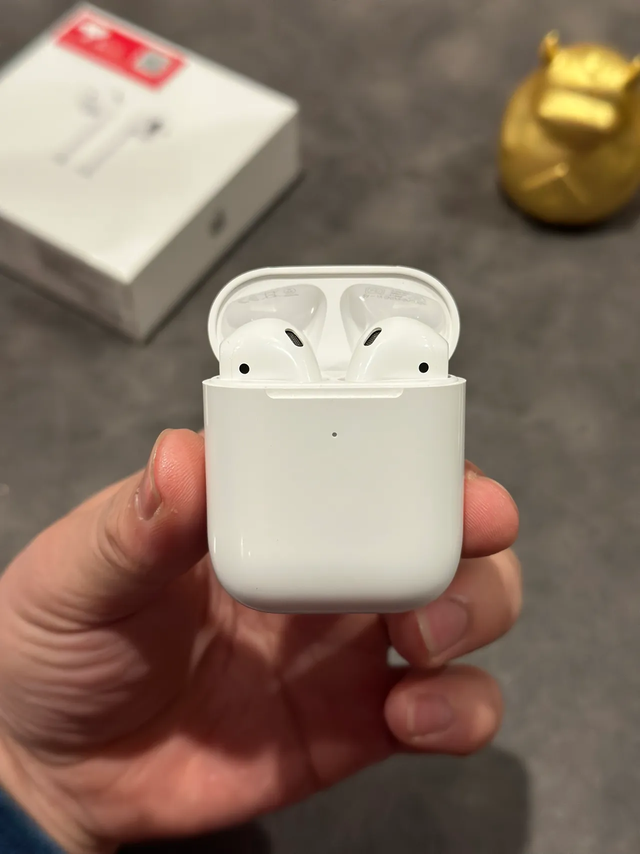 Apple AirPods Fones de Ouvido Brancos com Haste Open-Fit TWS 4