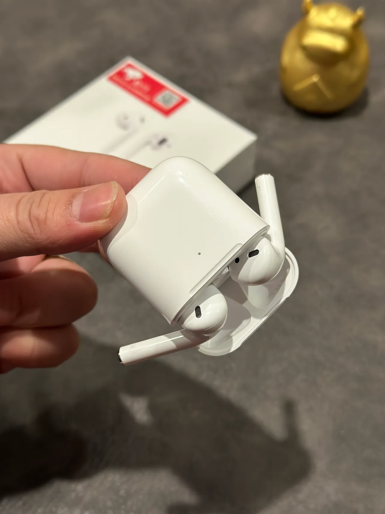 Apple AirPods Fones de Ouvido Brancos com Haste Open-Fit TWS 5