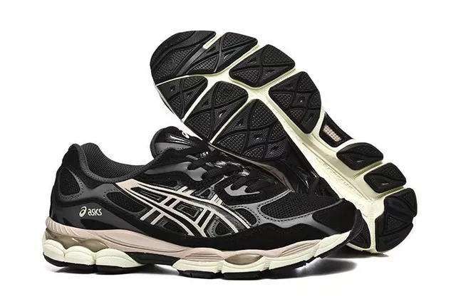 ASICS Gel-Kayano أحذية الجري السوداء والبيج 5