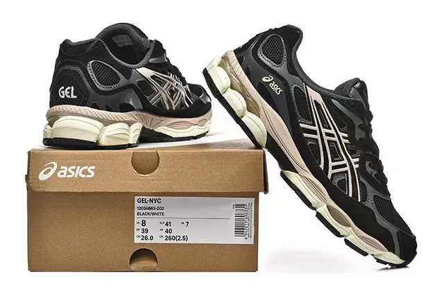 ASICS Gel-Kayano أحذية الجري السوداء والبيج 6