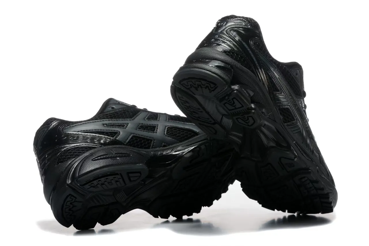 ASICS Gel-Kayano Black Running Shoes 4