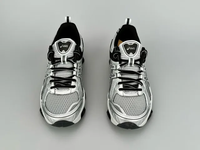 ASICS Prateado Preto Malha E Camada Sintética Superior Ondulada Translucida Cápsulas Do Meiopé Tênis De Corrida 8