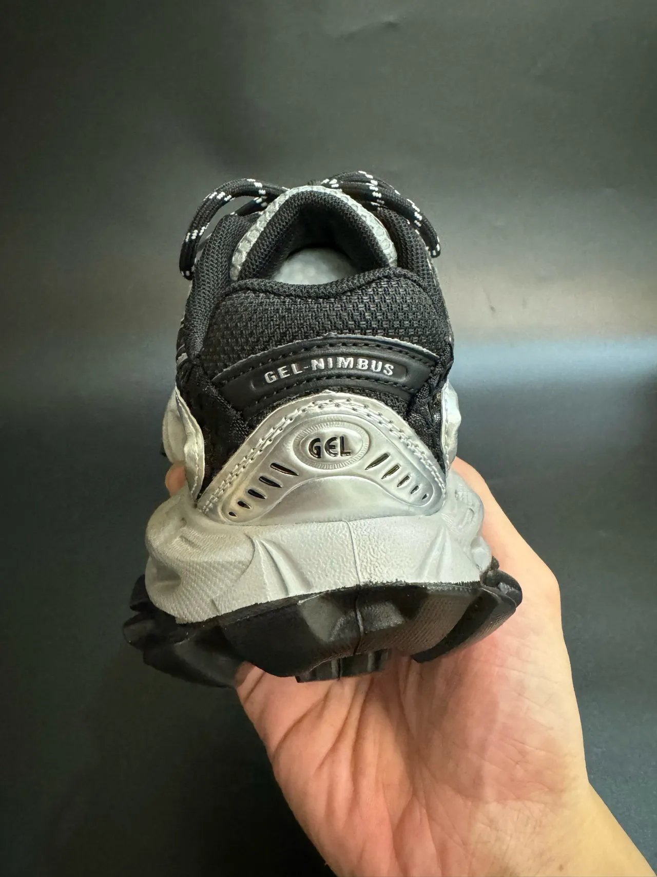 ASICS Argent Rouge Silhouette Chunky Maille et Recouvrement Synthétique Sneakers Lifestyle 12