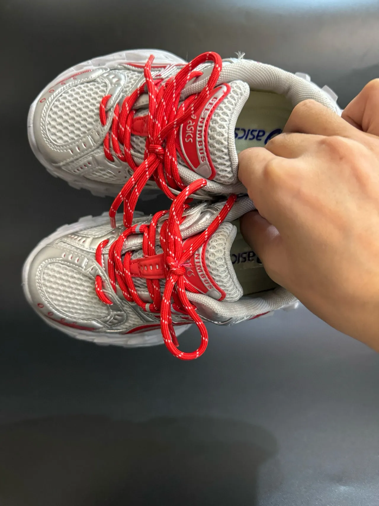 ASICS Argent Rouge Silhouette Chunky Maille et Recouvrement Synthétique Sneakers Lifestyle 17