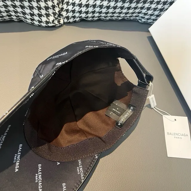 Balenciaga Impression de Logo Partout Casquette de Baseball 7