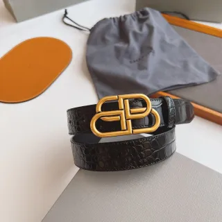 Balenciaga BB কালো ক্রক-এমবসড লেদার বেল্ট