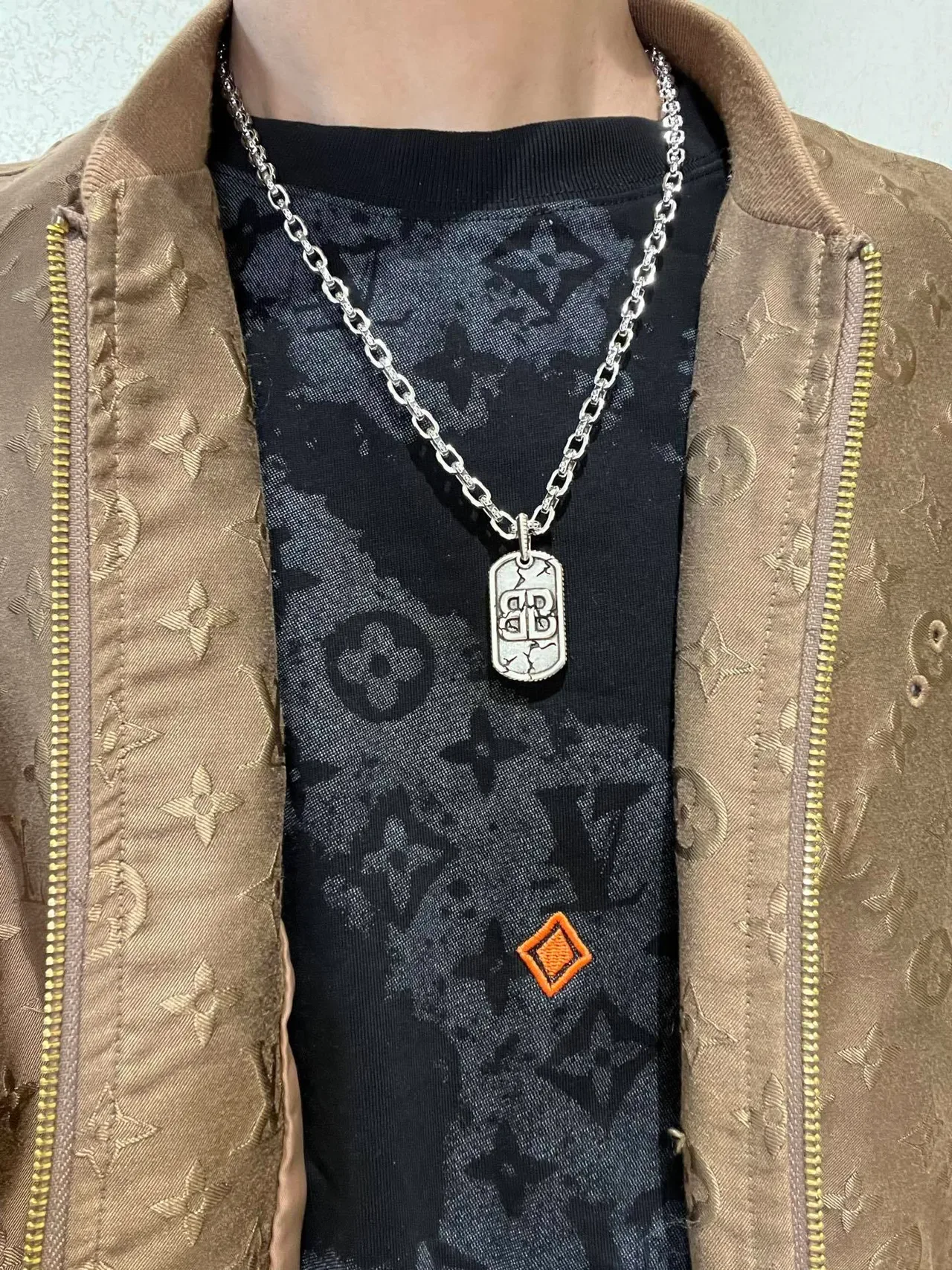 Balenciaga BB Dog Tag Collier Argent Vieilli 5