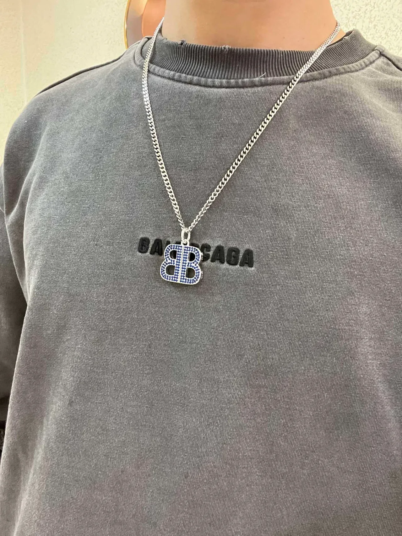 Balenciaga BB collier chaîne curb-link argent bleu cristaux pavé 2